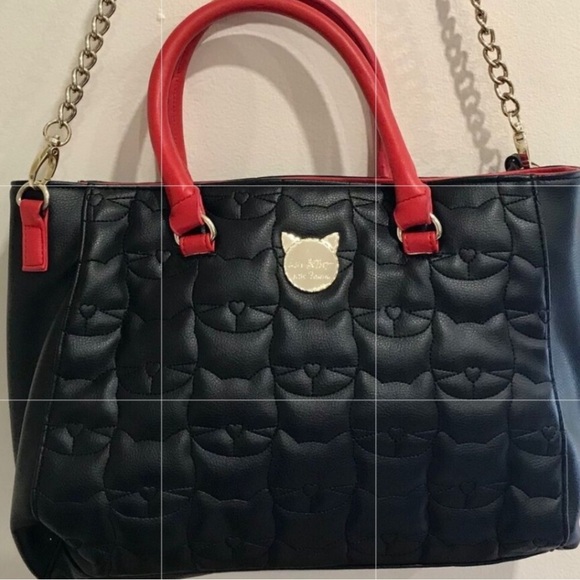 Betsy Johnson Kitty Cat quilted black & red vegan leather crossbody purse - Picture 16 of 16